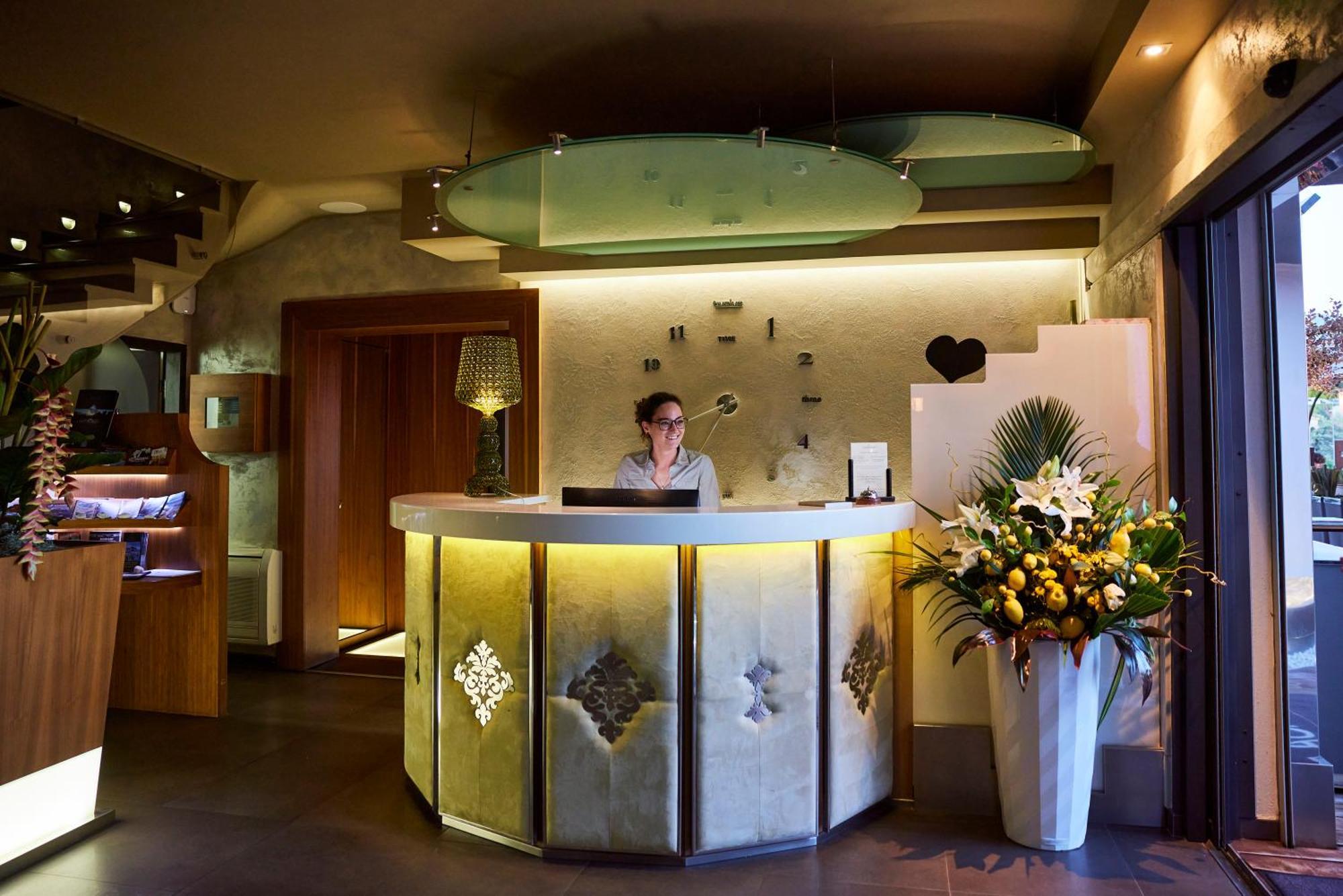 อา กาซา ดิ มา Hotel ลูมิโอ ภายนอก รูปภาพ